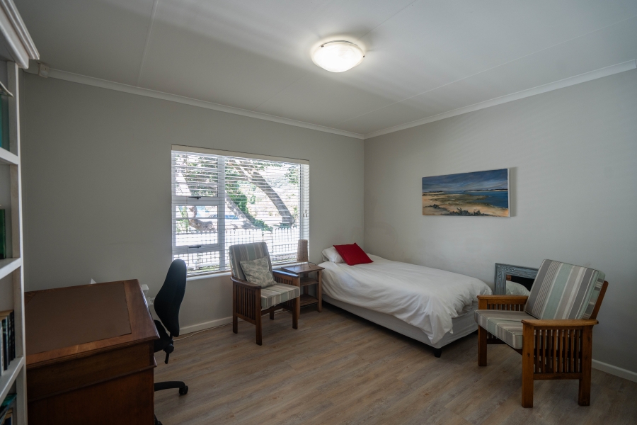 5 Bedroom Property for Sale in Kenton On Sea Eastern Cape